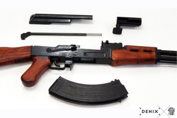 AK-47 Kalashnikov rynnäkkökivääri Denix-replika-ase.