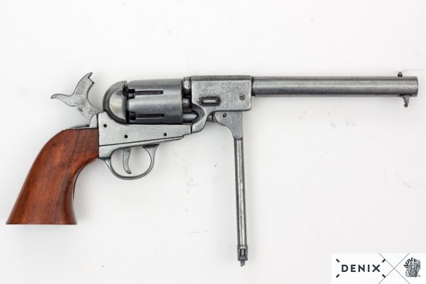 Asejäljitelmä Colt 1851 Navy revolveri.