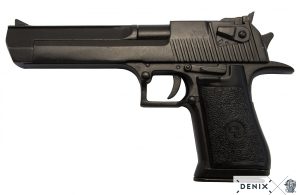 Replika-ase Desert Eagle pistooli.