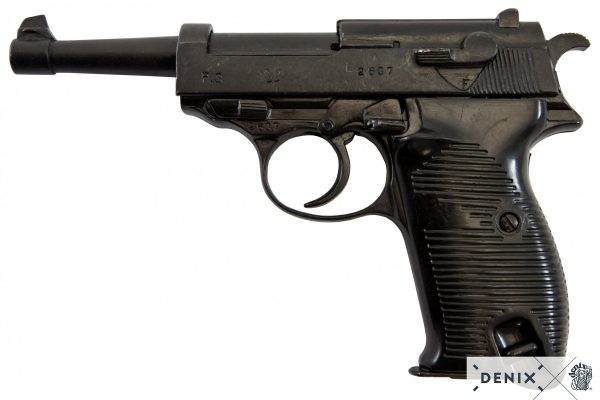 Replika-ase Walther P38 pistooli denix.