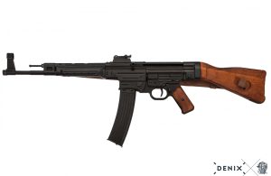 Replika-ase STG-44 Sturmgewehr.