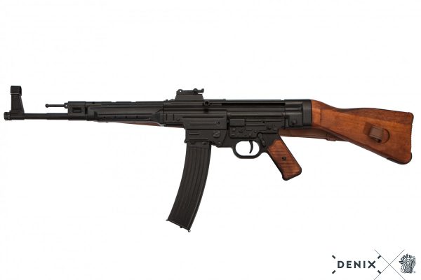 Replika-ase STG-44 Sturmgewehr.