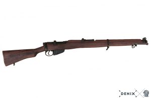 Replika-ase Lee Enfield SMLE pulttilukkokivääri.