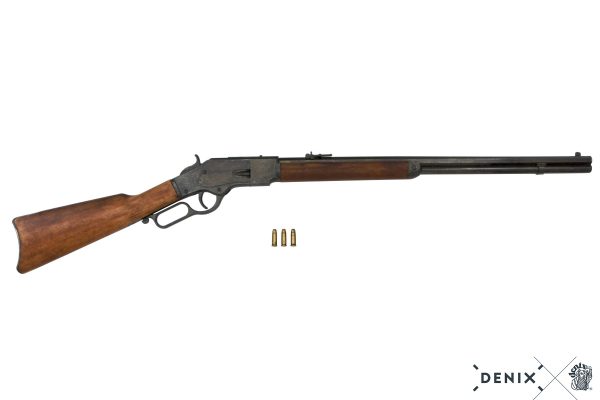 Replika-ase Winchester 1873, The Gun that Won the West, 1:1 kokoisena kokometallisena replikana aidoilla puutukeilla.