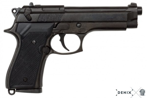 Beretta 92F 9mm replika-ase verkkokaupasta.